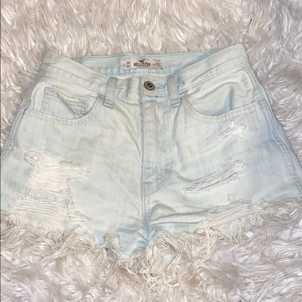 Light wash hollister festival shorts